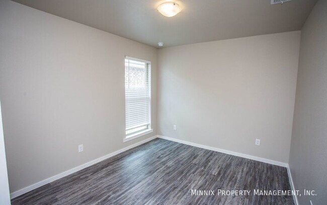 Foto del edificio - 2102 Langford Ave
