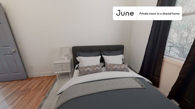 Foto del edificio - Room in Shared 4 bed/1 bath home