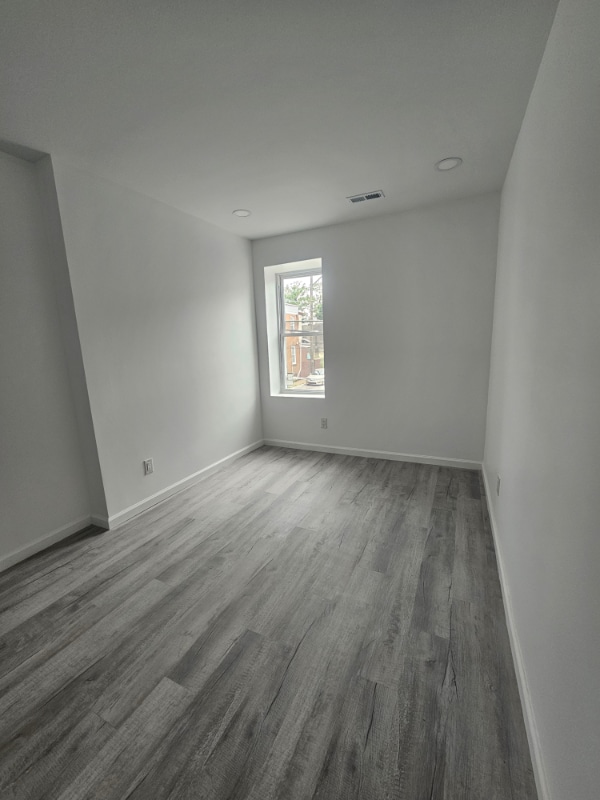 Foto del edificio - 5163 Wakefield St