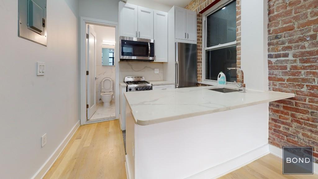 Foto del edificio - 217 E 84th St