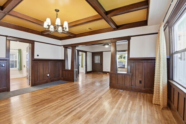 Foto del edificio - 1610 W 36th Pl