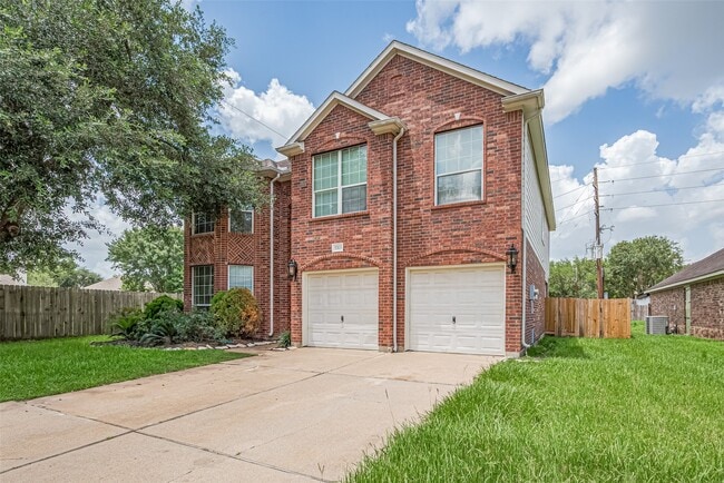 Building Photo - 5703 Saragosa Dr