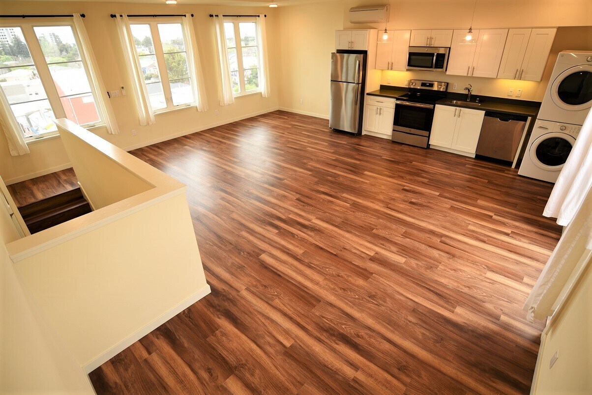 Foto principal - 364 40th St