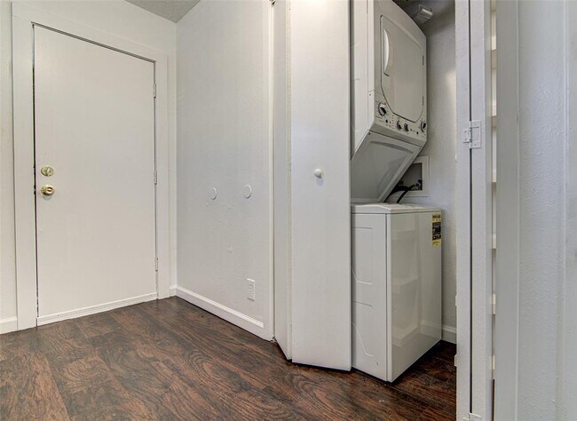 Foto del edificio - 912 Catalpa St