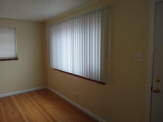 Living Room - 1843 Fremont Ave