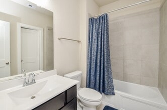 Building Photo - 6807 Vista Ledge Dr