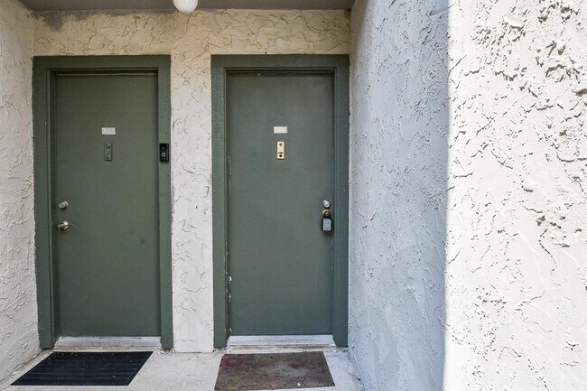 Building Photo - 260 El Dorado Blvd