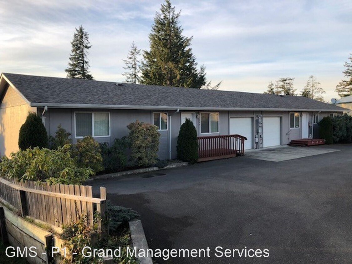 Primary Photo - 2046-2046 Thompson Rd