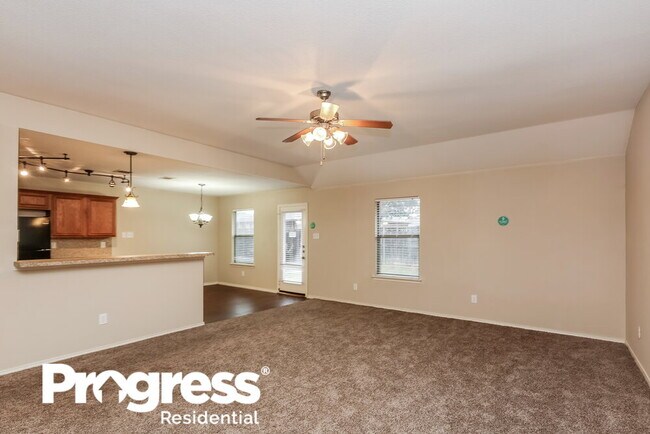 Building Photo - 612 Bretts Way