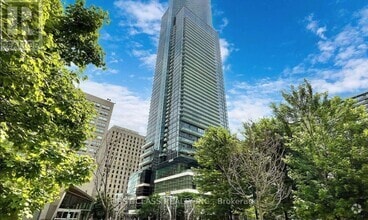 Building Photo - 386-2386 Yonge St
