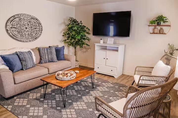 Foto principal - 521 N 12th Ave