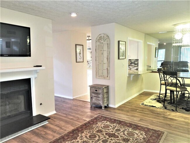 Building Photo - 602 Wynnes Ridge Cir SE