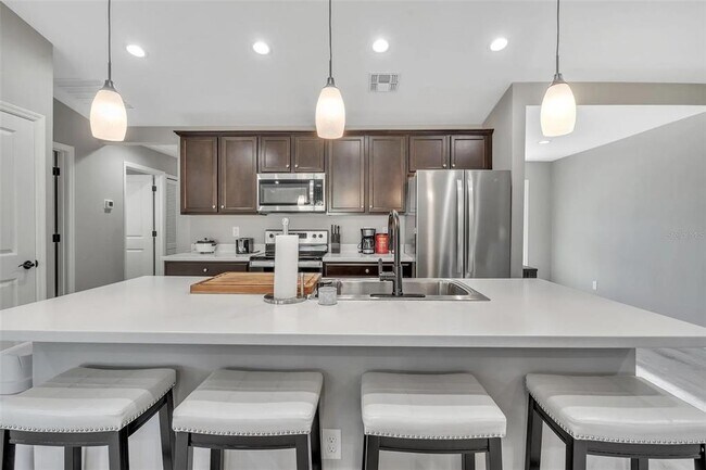 Foto del edificio - 6193 Cabal Ln