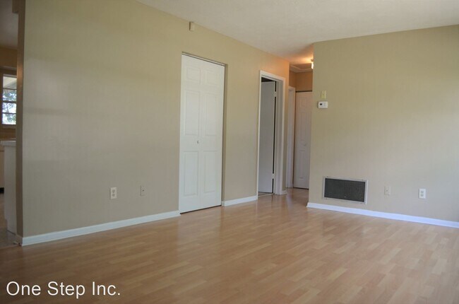 Building Photo - 2 br, 1.5 bath House - 452 Edgehill Ave