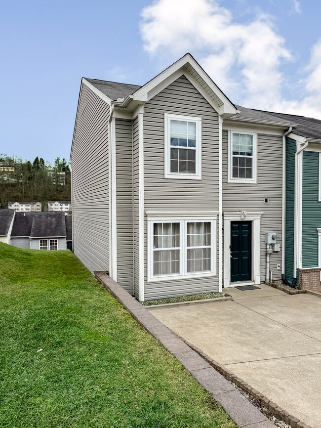 Building Photo - 209 Raven Run