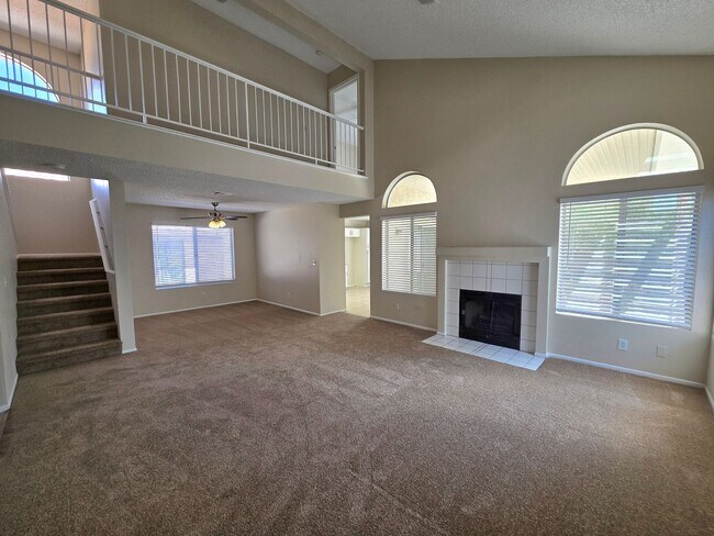 Building Photo - Morningside Corner Lot Home!