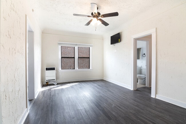 Foto del edificio - 440 E 27th St