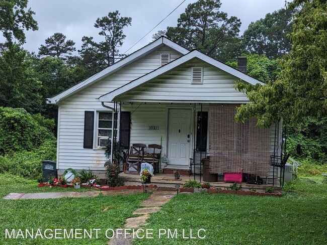Building Photo - 2 br, 1 bath House - 1021 S Church St