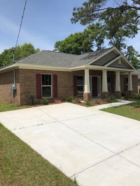 Foto principal - 7345 School House Ln