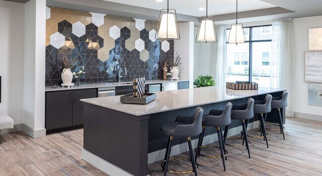 Foto del edificio - 10800 Hammerly Blvd