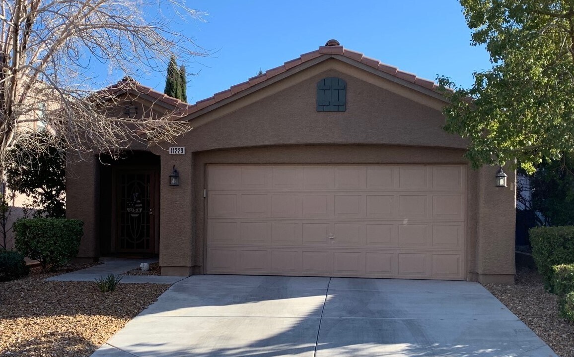 Primary Photo - 11229 Salentino Ave
