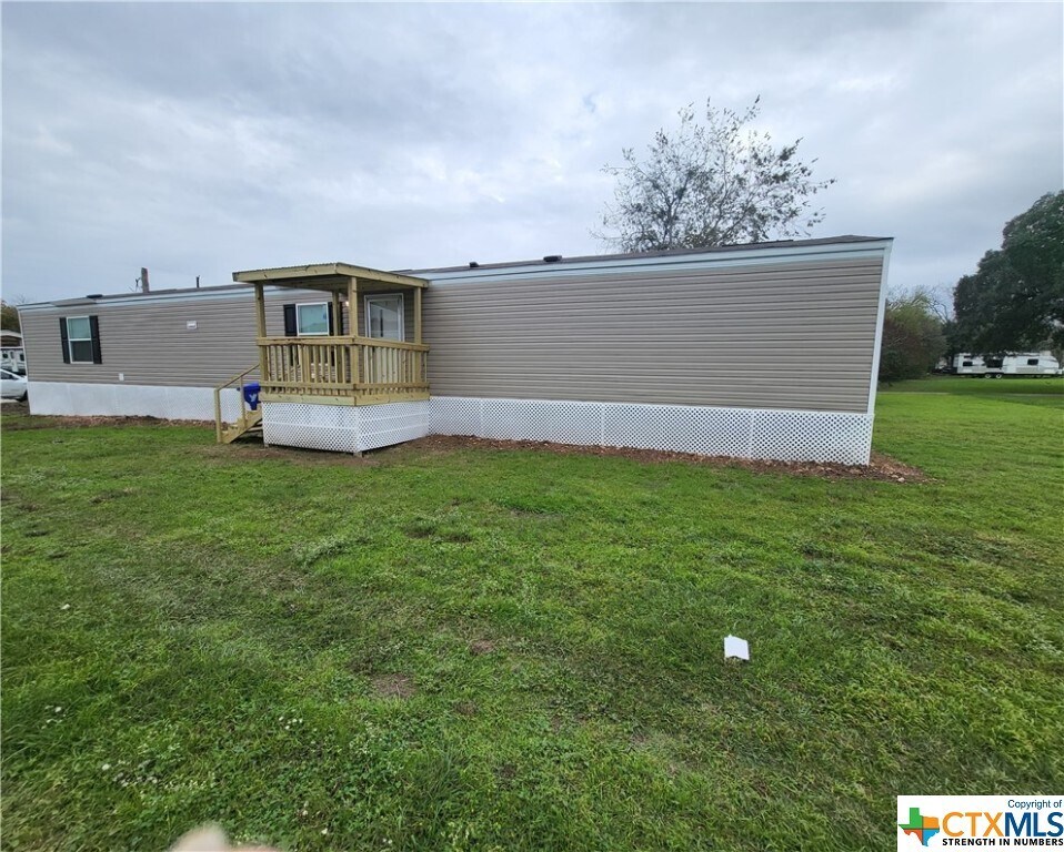 Foto principal - 308 Concrete St