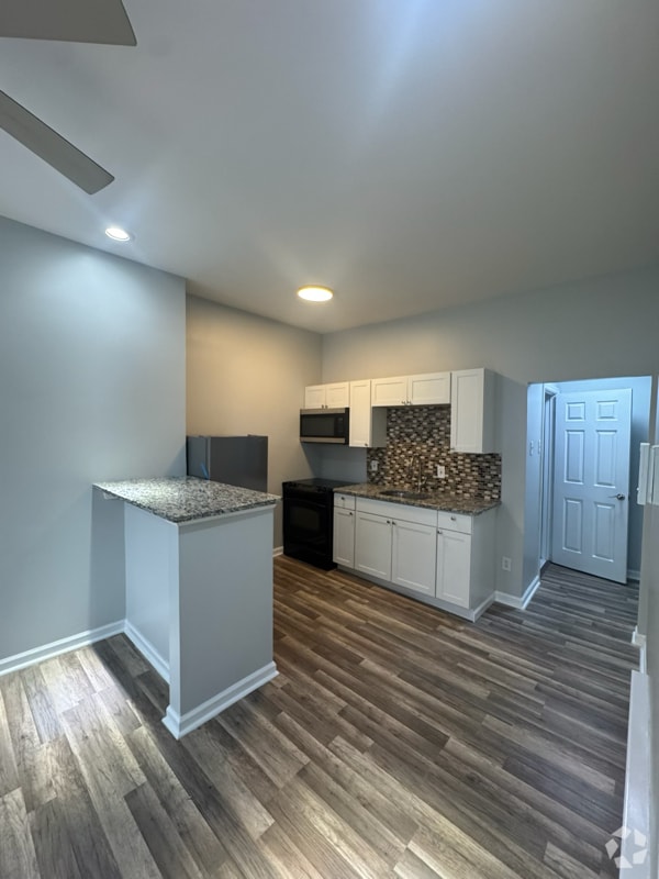 Building Photo - 1452 N 29th St