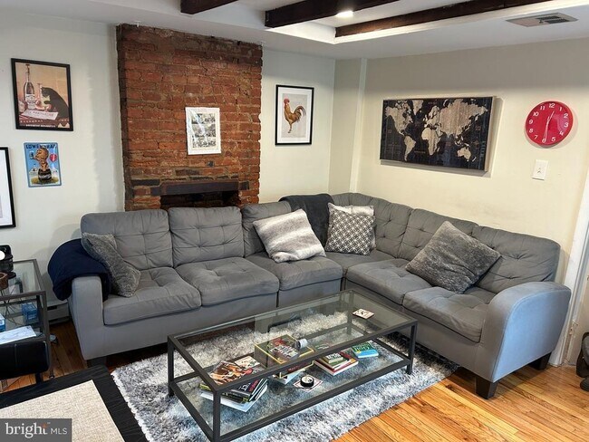 Foto del edificio - 414 S 15th St