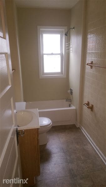 Building Photo - 420 Filbert St