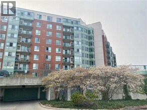 Building Photo - 30 Blue Springs Dr