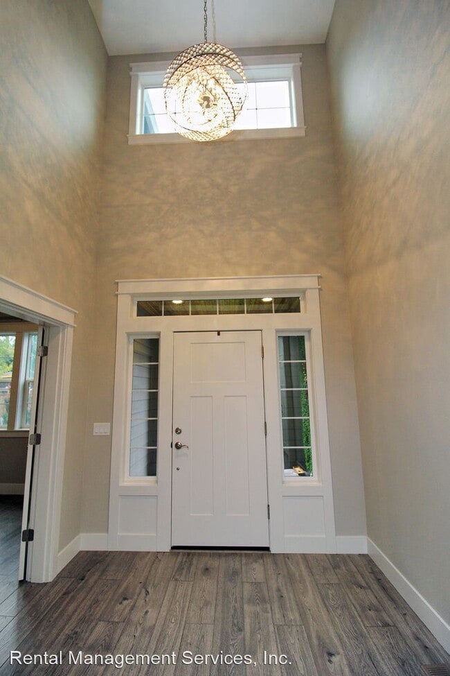 Building Photo - 4 br, 2.5 bath House - 19304 SW Magnolia Ln