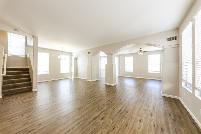 Foto del edificio - 13416 W Peck Dr