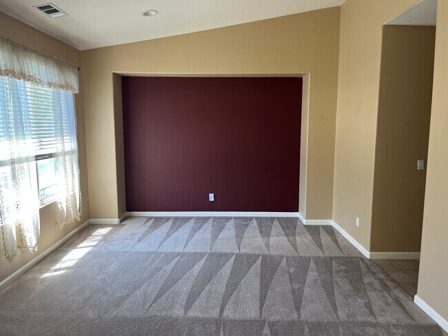 Building Photo - 4656 Palomino Way