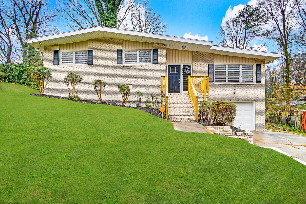 Foto principal - 3136 Beech Dr