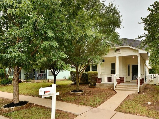 Building Photo - 153 Chesser