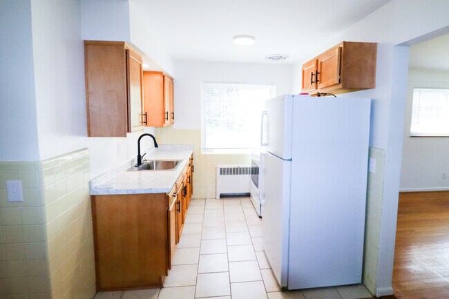 Foto del edificio - 5001 Madison Rd