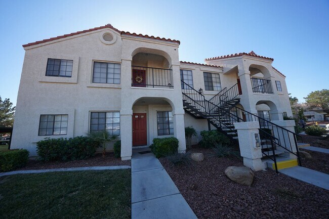 Foto del edificio - Showings Available NOW
