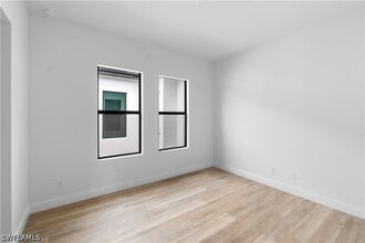 Building Photo - 837 91st Ave N