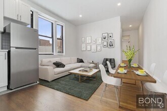 Building Photo - 45 Tiemann Pl
