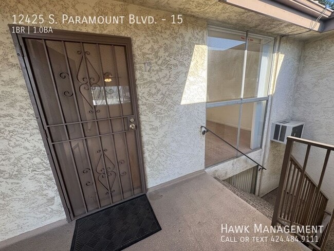 Foto del edificio - 12425 Paramount Blvd