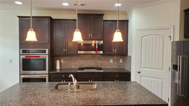 Building Photo - 5130 Austrian Pine Ct