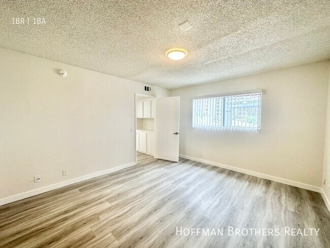 Foto del edificio - 11005 Hartsook St