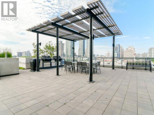 Building Photo - 3975-3975 Grand Park Dr