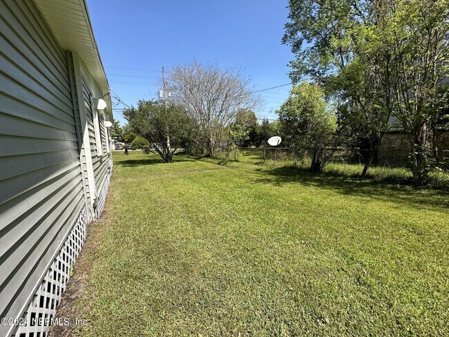 Building Photo - 6540 Trout River Blvd