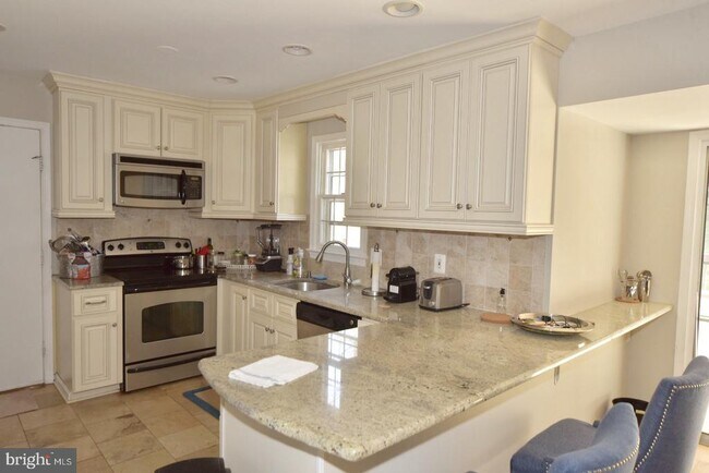 Foto del edificio - 11778 Hollyview Dr
