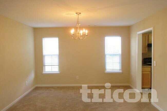 Building Photo - 7527 Hidden Creek Dr