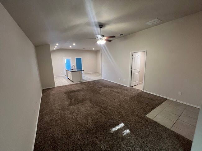 Living room - 3705 Pontiac Ave