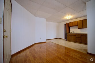 Building Photo - 222 4th St S