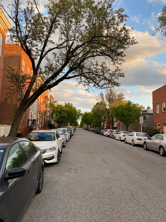 Foto del edificio - 1225 Battery Ave