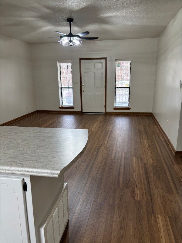 Foto del edificio - 3027 Waterworks Rd